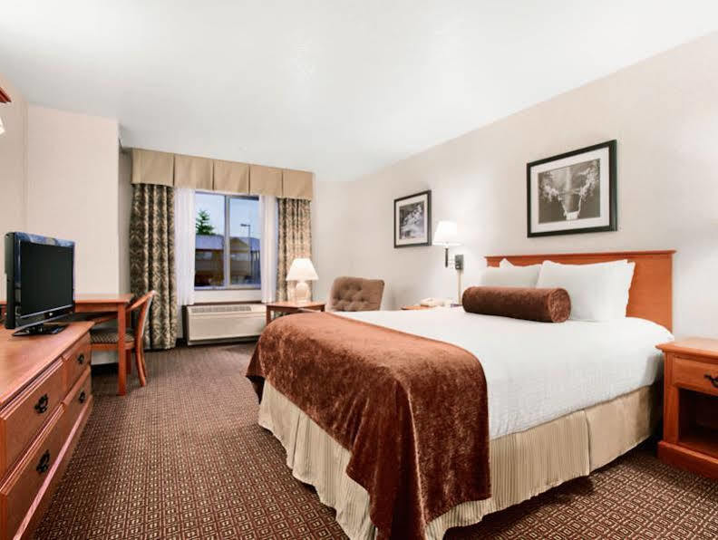 Best Western Cascade Inn & Suites Troutdale Exteriör bild