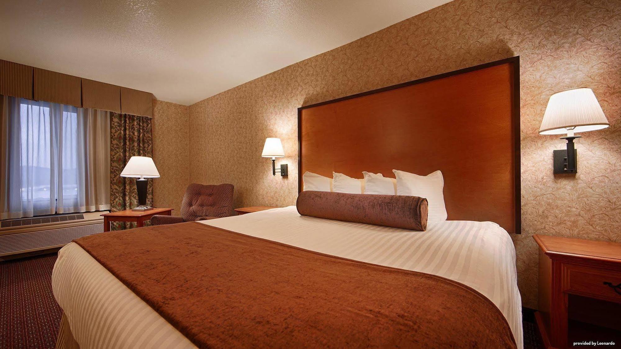 Best Western Cascade Inn & Suites Troutdale Exteriör bild